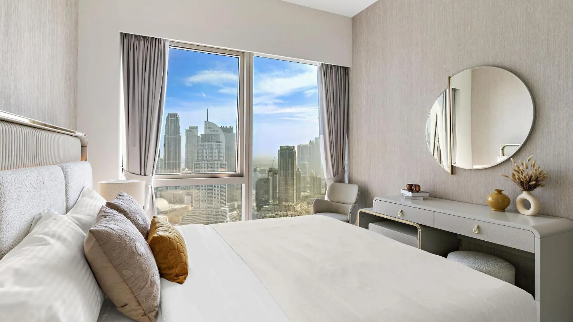 Apartment Vayk - Luxe 2Br With Burj & Fountain Views In Downtown'S Grande Signature Dubai United Arab Emirates