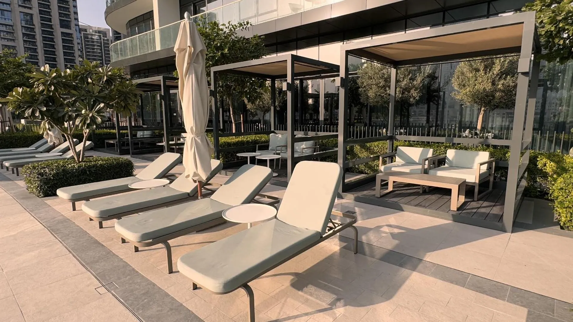 Vayk - Luxe 2Br With Burj & Fountain Views In Downtown'S Grande Signature Dubai Apartment